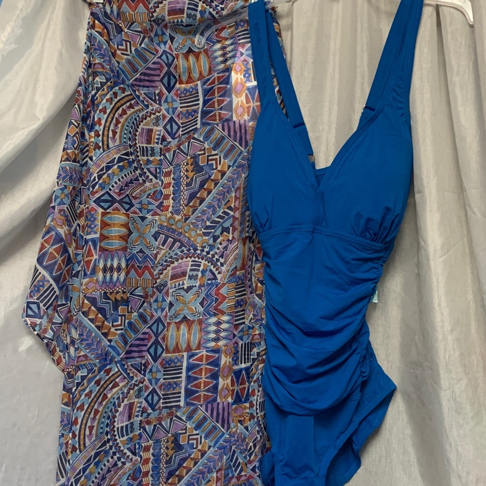 Sculpting V-Neck One-Piece Swimsuit in Cobalt Blue